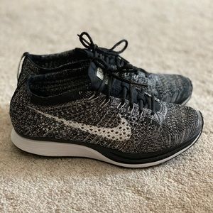 Nike Flyknit Racer “Oreo 2.0” Men’s 4.5/Women’s 6